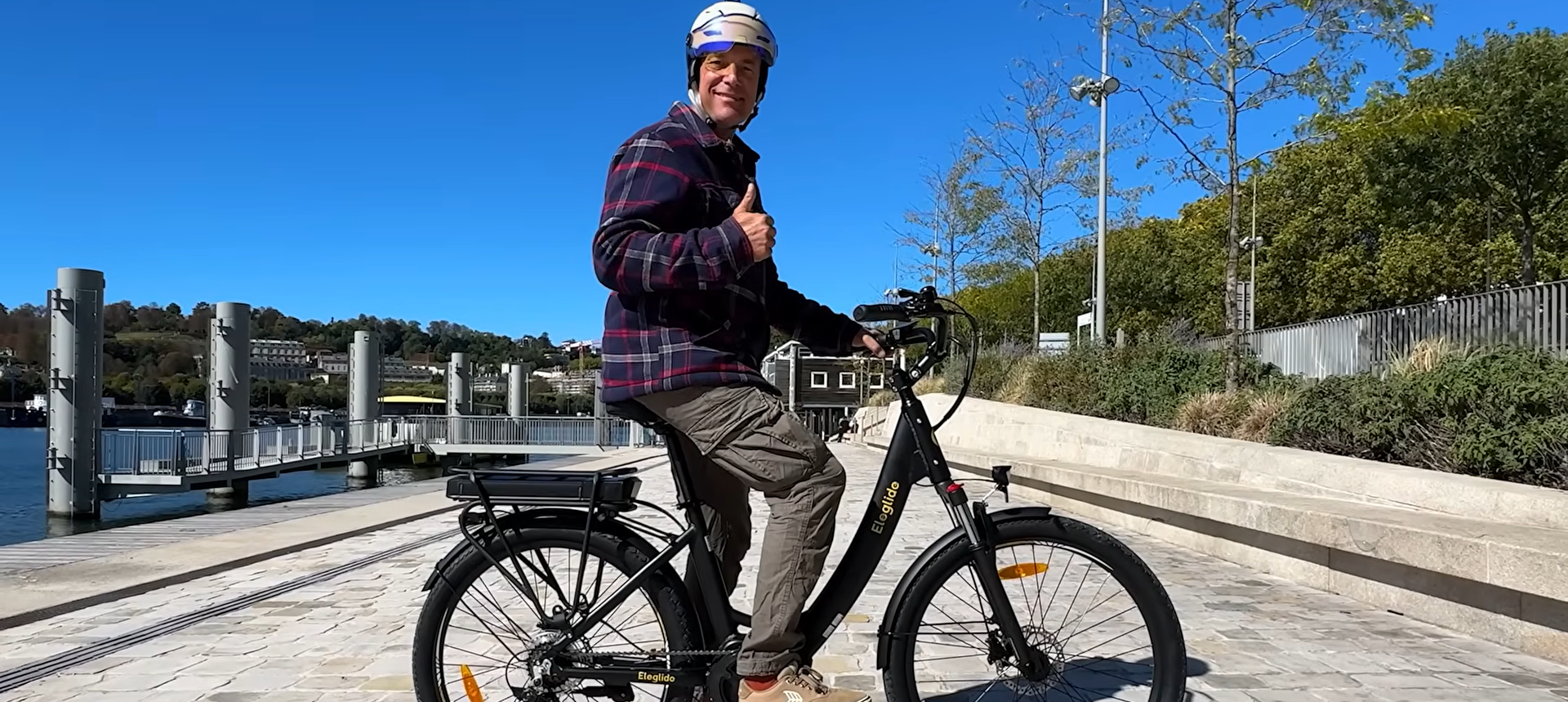 Cargar video:
