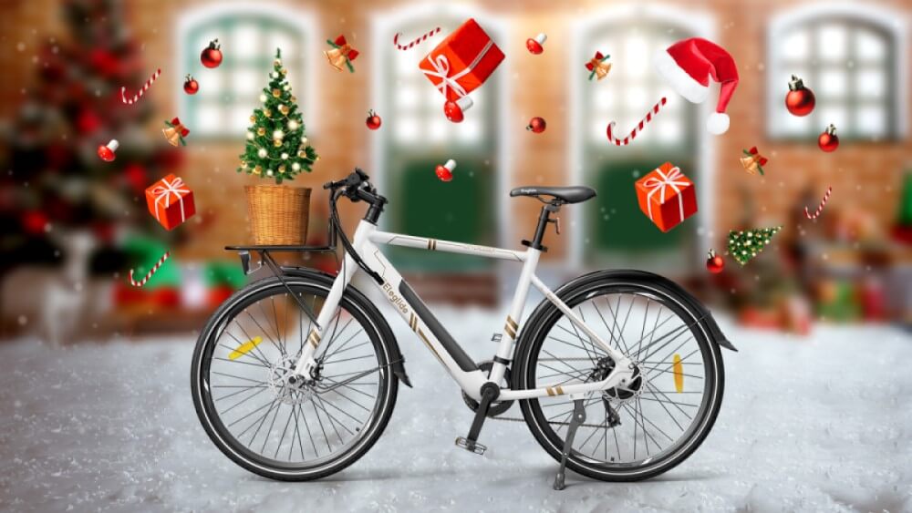 How to Decorate Your Bike for Christmas