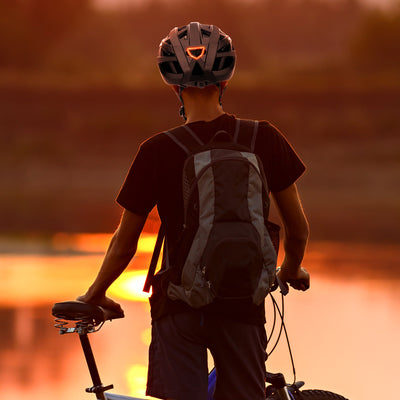 Eleglide Fahrrad helm mit LED-Licht