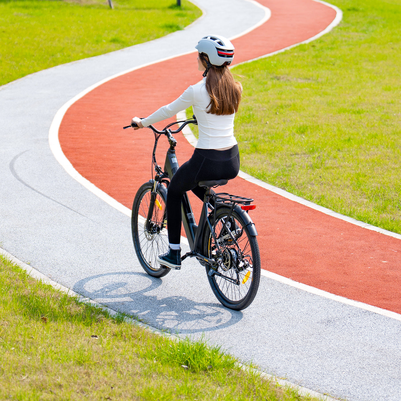 Bicicletta elettrica da trekking T2