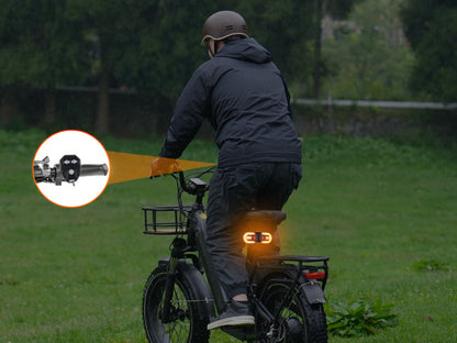 Fanale posteriore staccabile per bicicletta con indicatori di direzione e telecomando wireless